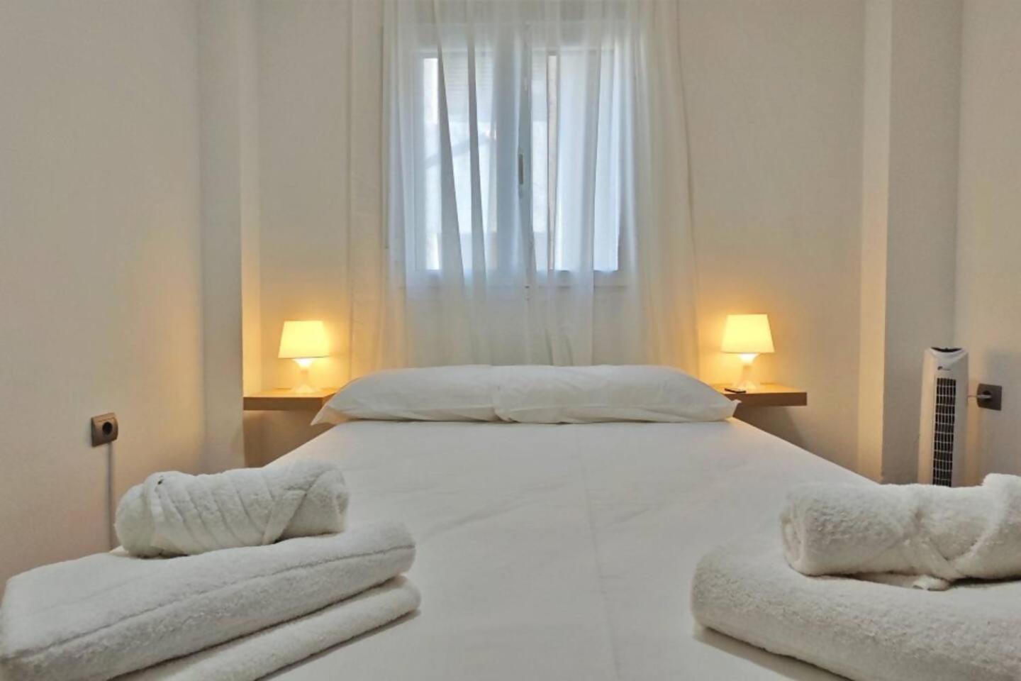 Apartamento Paseo Larios Торре-дель-Мар Екстер'єр фото